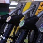 Carburanti, da oggi il taglio delle accise scende a 5 centesimi: “Pieno di gasolio costerà 3 euro in più”