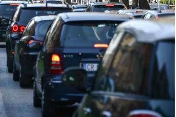 Bollo auto abolito, la mossa di Meloni: “Via una delle tasse più odiate”