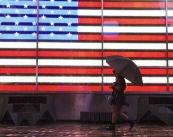 Usa, tempesta flagella nord-est Paese: voli cancellati, blackout e allerta inondazioni