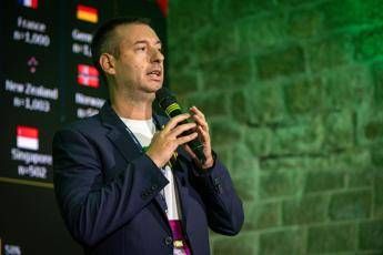 Ai, Perrone (Ey): “Trend crescente per quella agentica, ma servono fiducia e competenze’