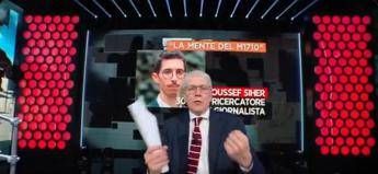 Giordano sbaglia e va in tilt: “Possiamo rifare?”. La gaffe in diretta tv