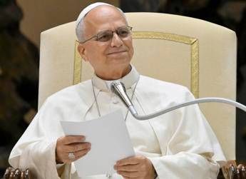 Papa, tumore diagnosticato dopo indigestione. Oncologi: “Scoperto per caso”