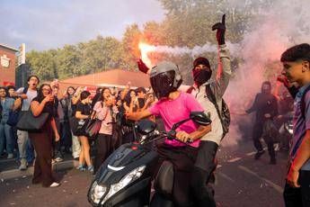 Studenti in rivolta in Francia, il sociologo: “A 7 mesi da elezioni atmosfera tempestosa, non si sa bene dove cadrà fulmine”
